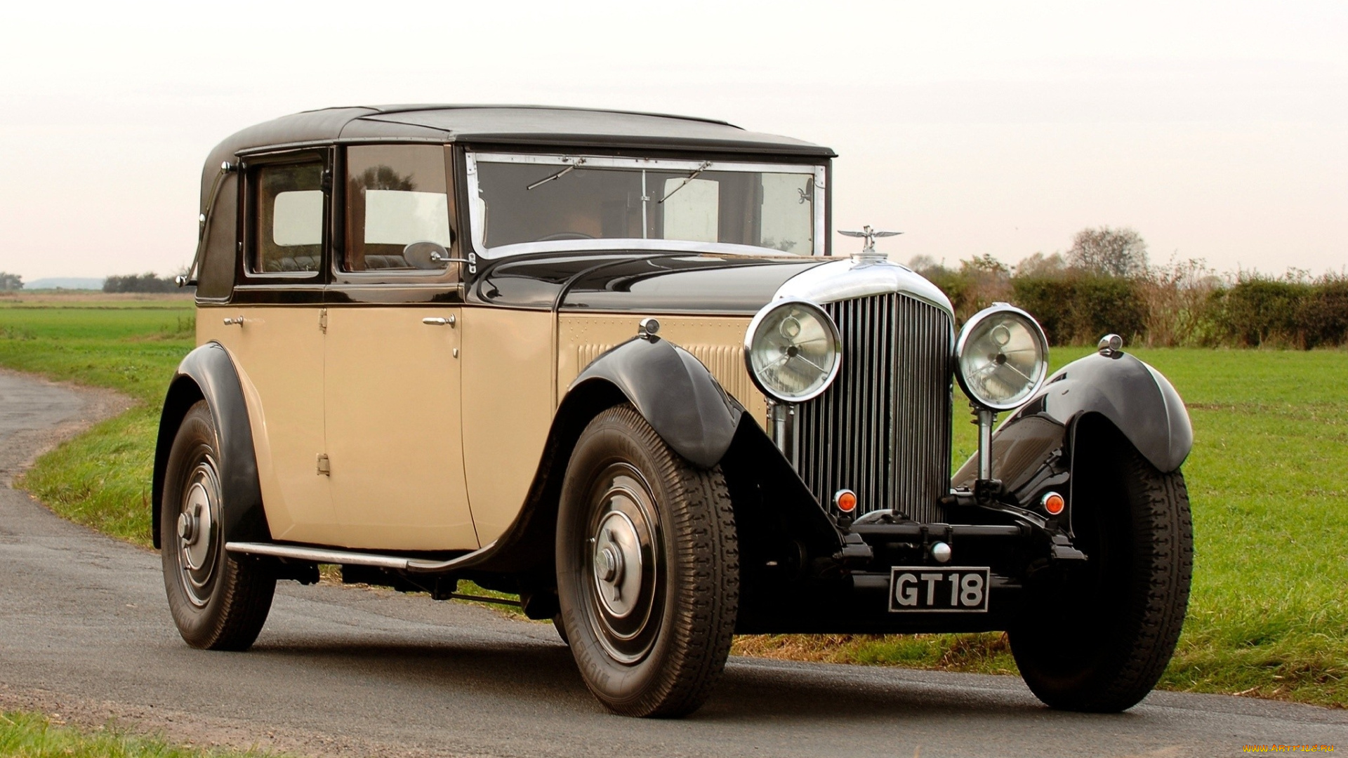 автомобили, классика, небо, кустарник, автомобиль, дорога, трава