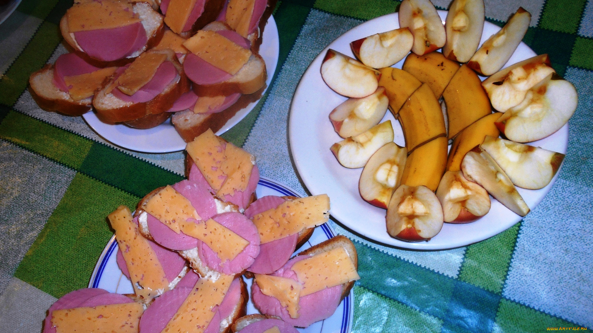 еда, бутерброды, , гамбургеры, , канапе, бананы, яблоки, сыр, колбаса, хлеб