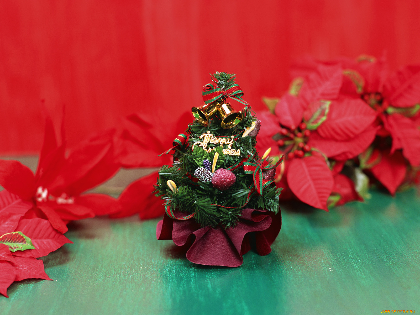 праздничные, фигурки