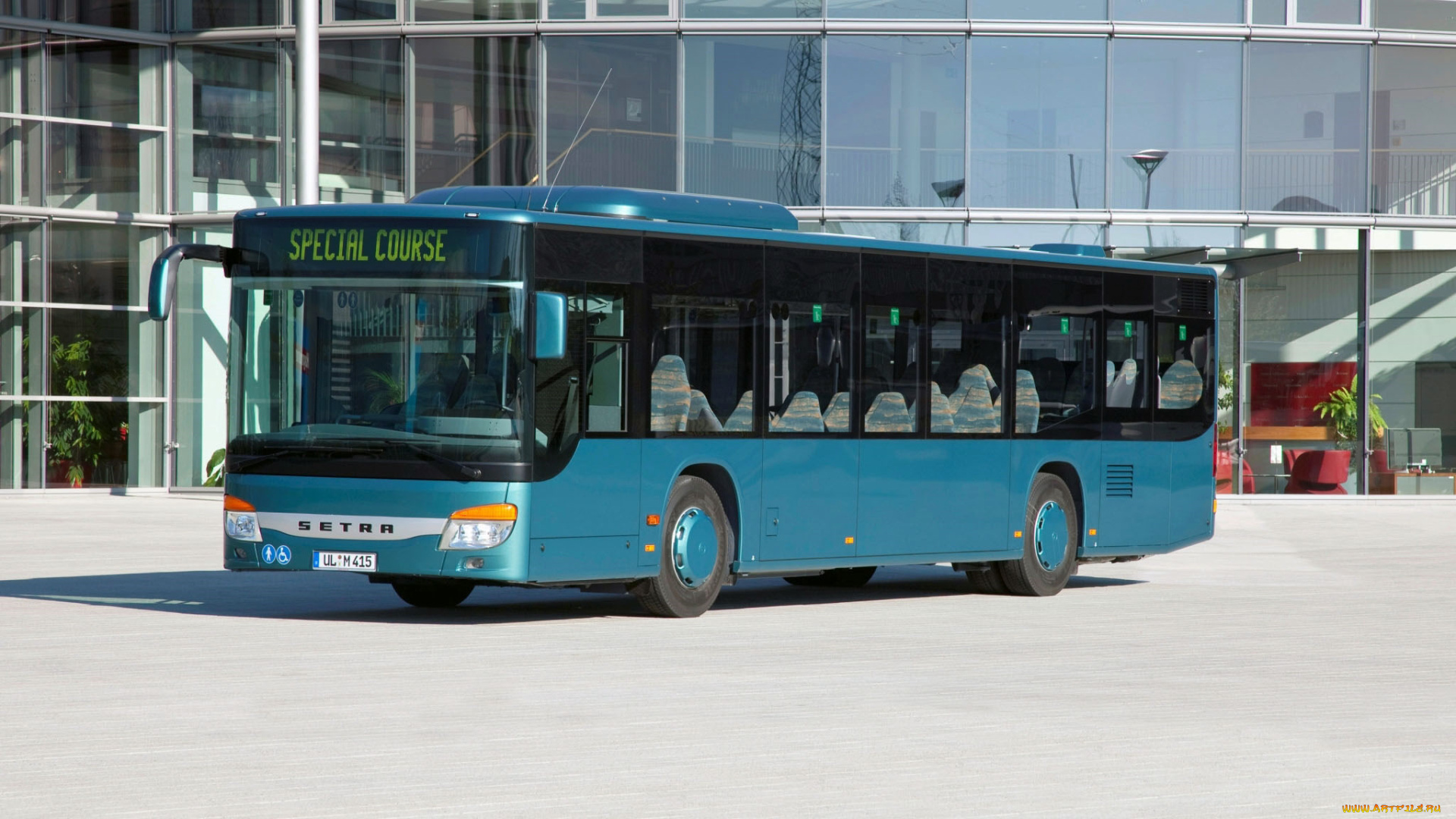 автомобили, автобусы