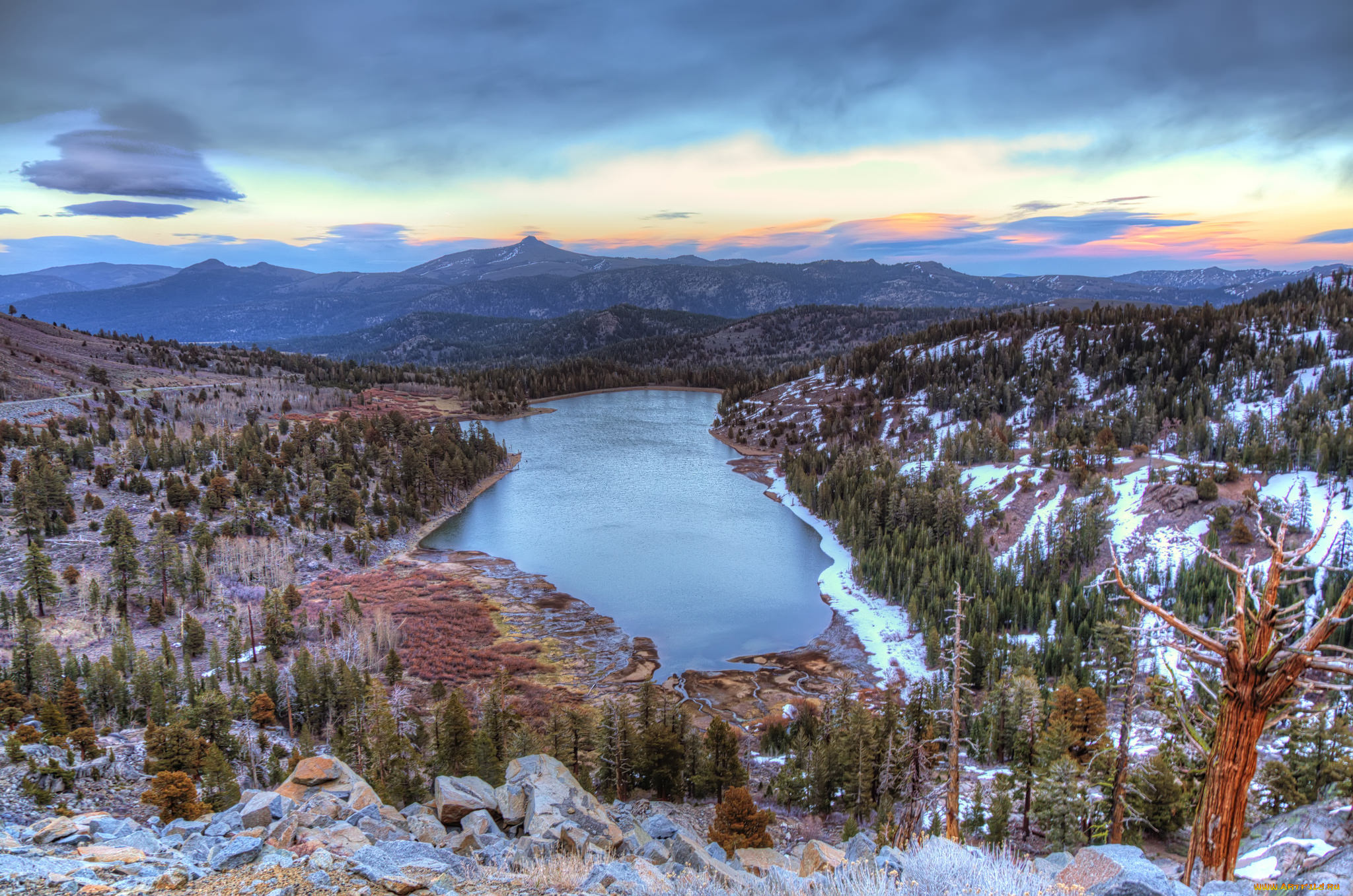 red, lake, природа, реки, озера, горы, озеро, лес