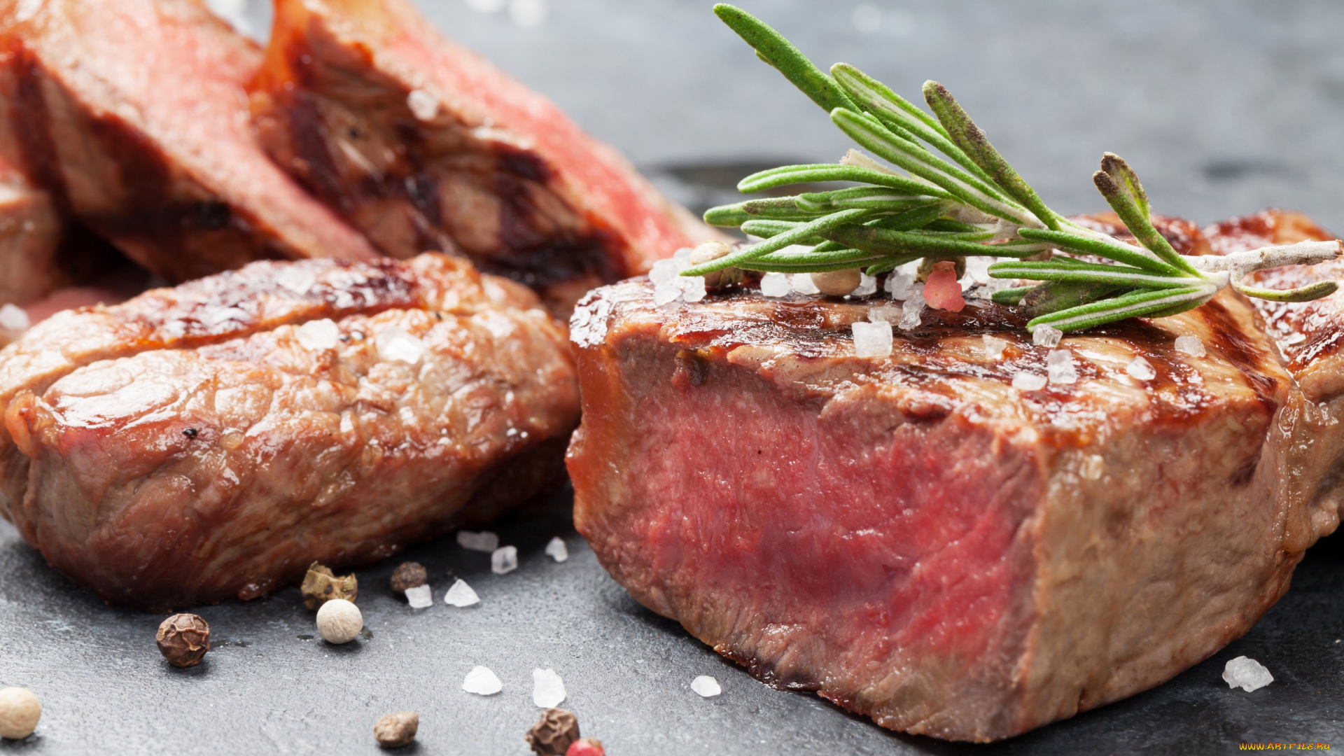 еда, мясные, блюда, соль, соус, чеснок, перец, стейк