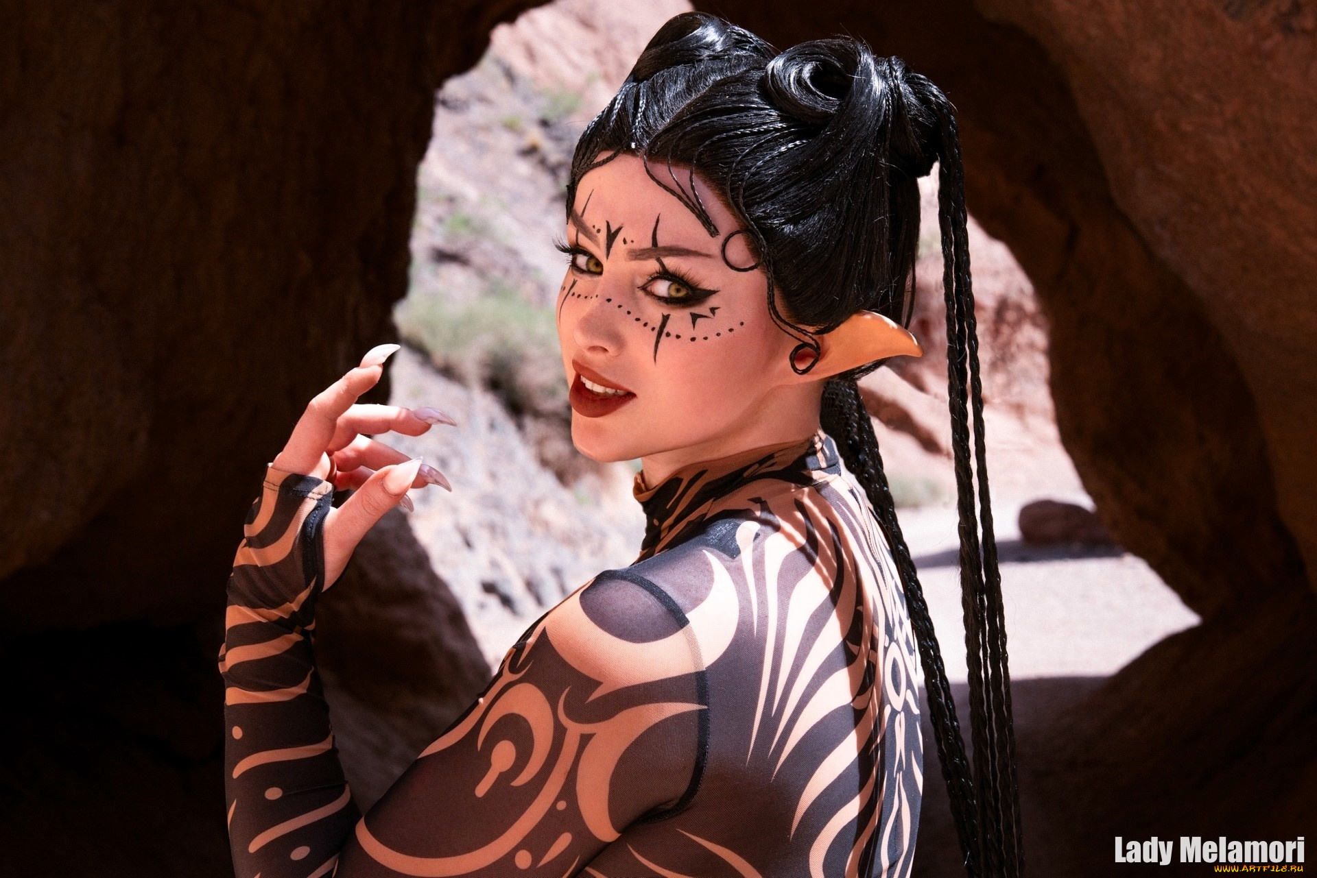 девушки, мария, давыдова, , lady, melamori, образ, косплей, наряд, косы, ушки, орнамент, скалы