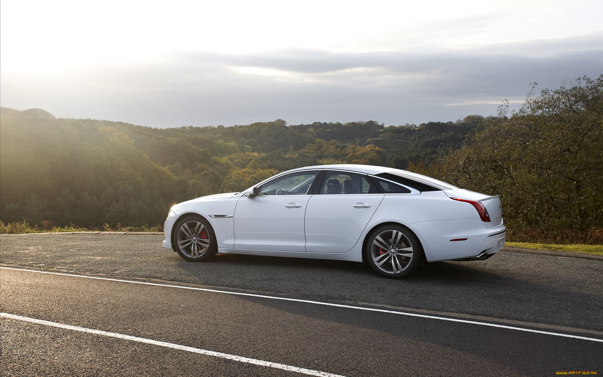 jaguar, xj, 2012, gets, sport, and, speed, packs, автомобили