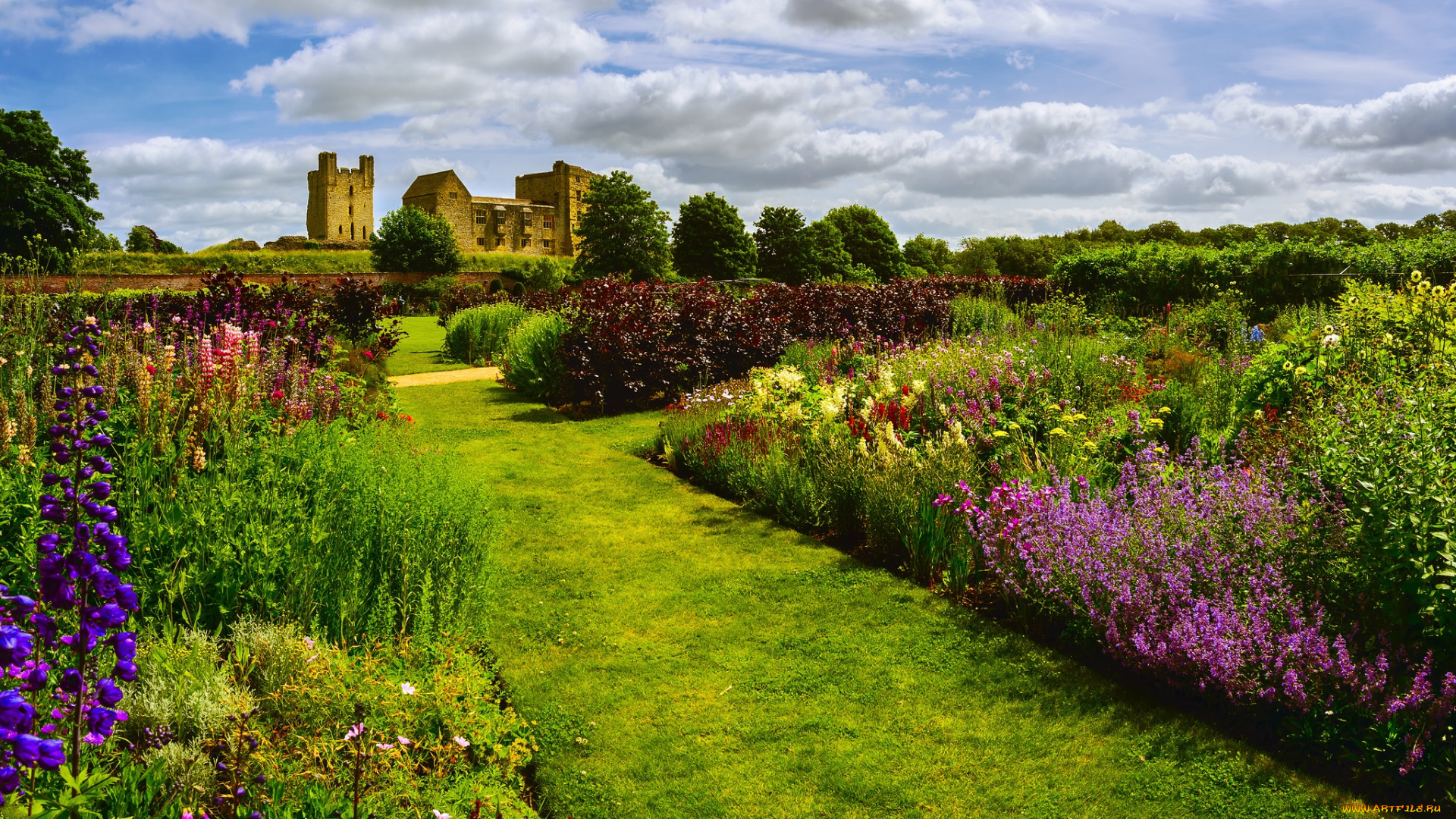 города, пейзажи, замок, дорожка, цветы, клумбы, газон, луг