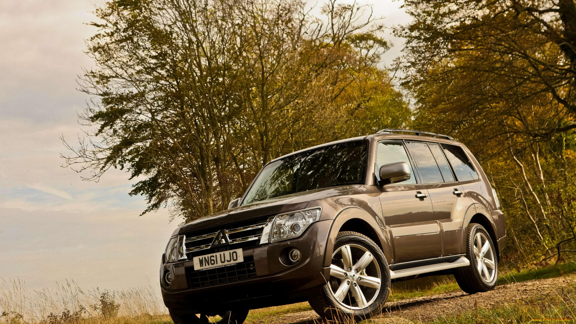 автомобили, mitsubishi