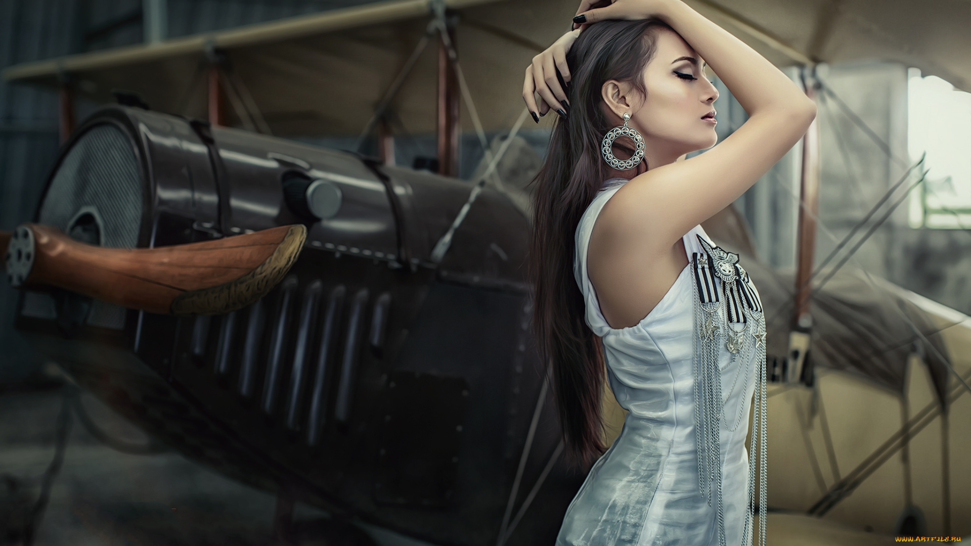 девушки, -unsort, , брюнетки, , шатенки, поза, самолет, жест