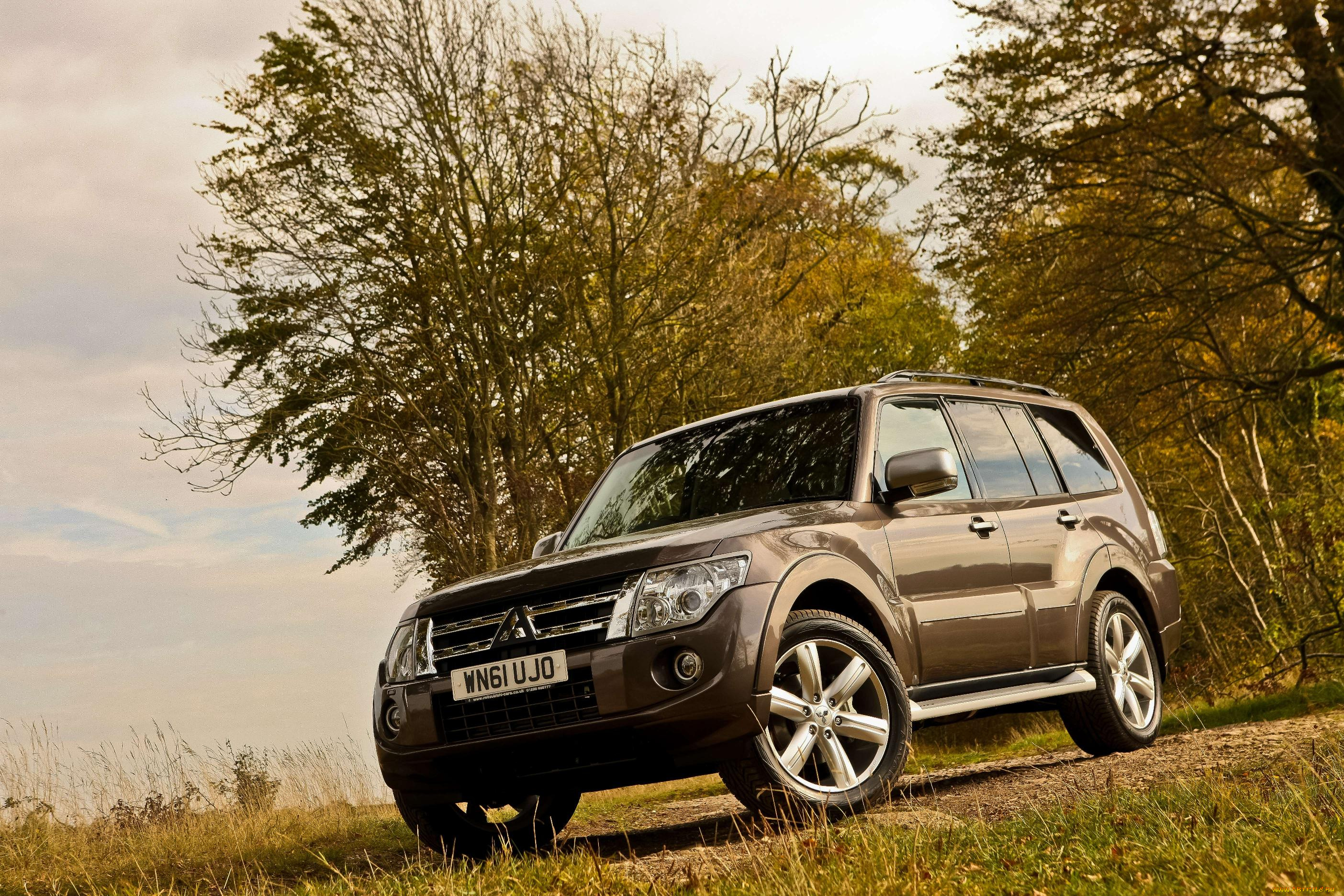 автомобили, mitsubishi