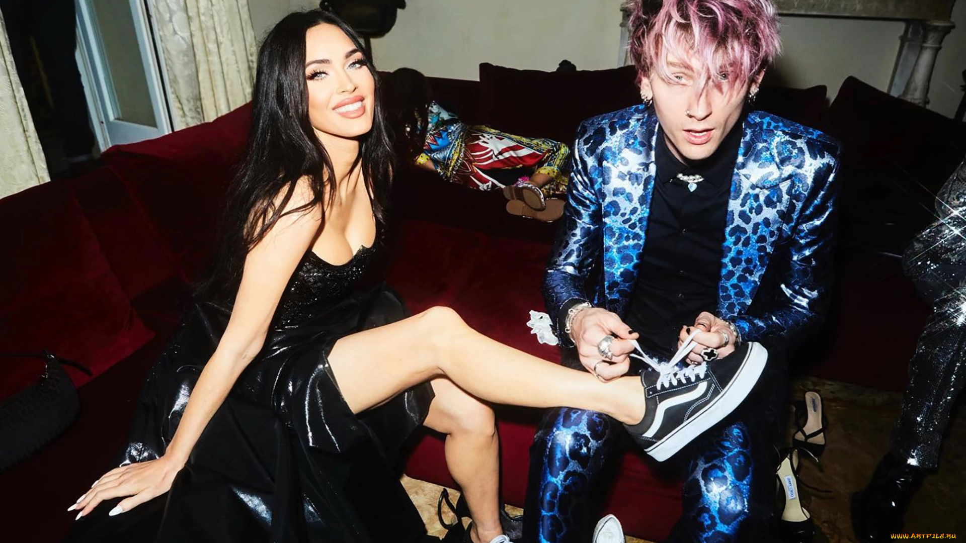 разное, знаменитости, меган, фонкс, парень, платье, обувь