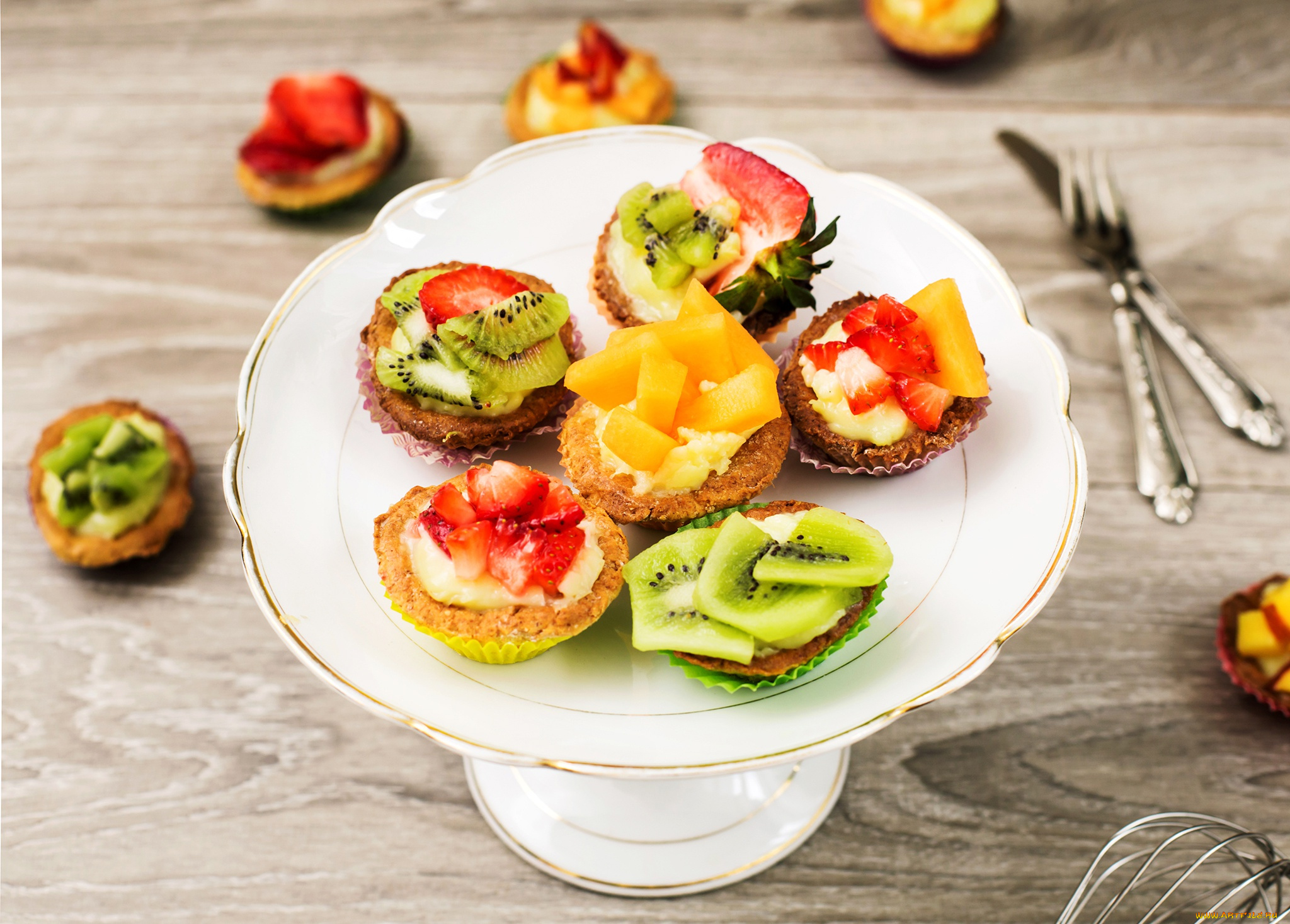 еда, пирожные, , кексы, , печенье, вкусно, персик, фрукты, клубника, сладкое, десерт, киви