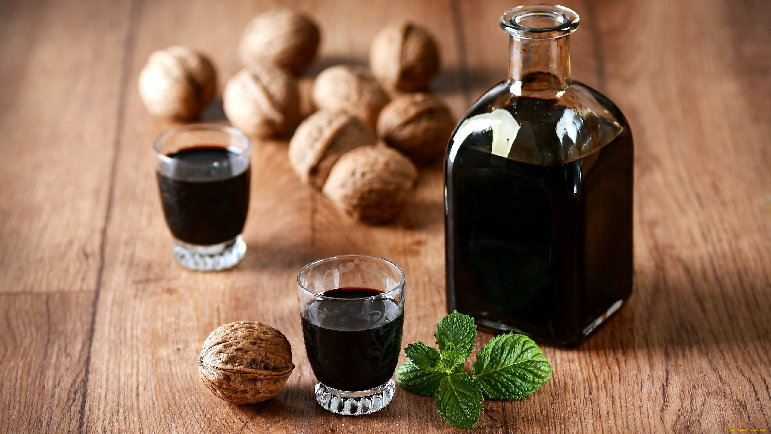 еда, напитки, , вино, наливка, бутылка, орехи, мята