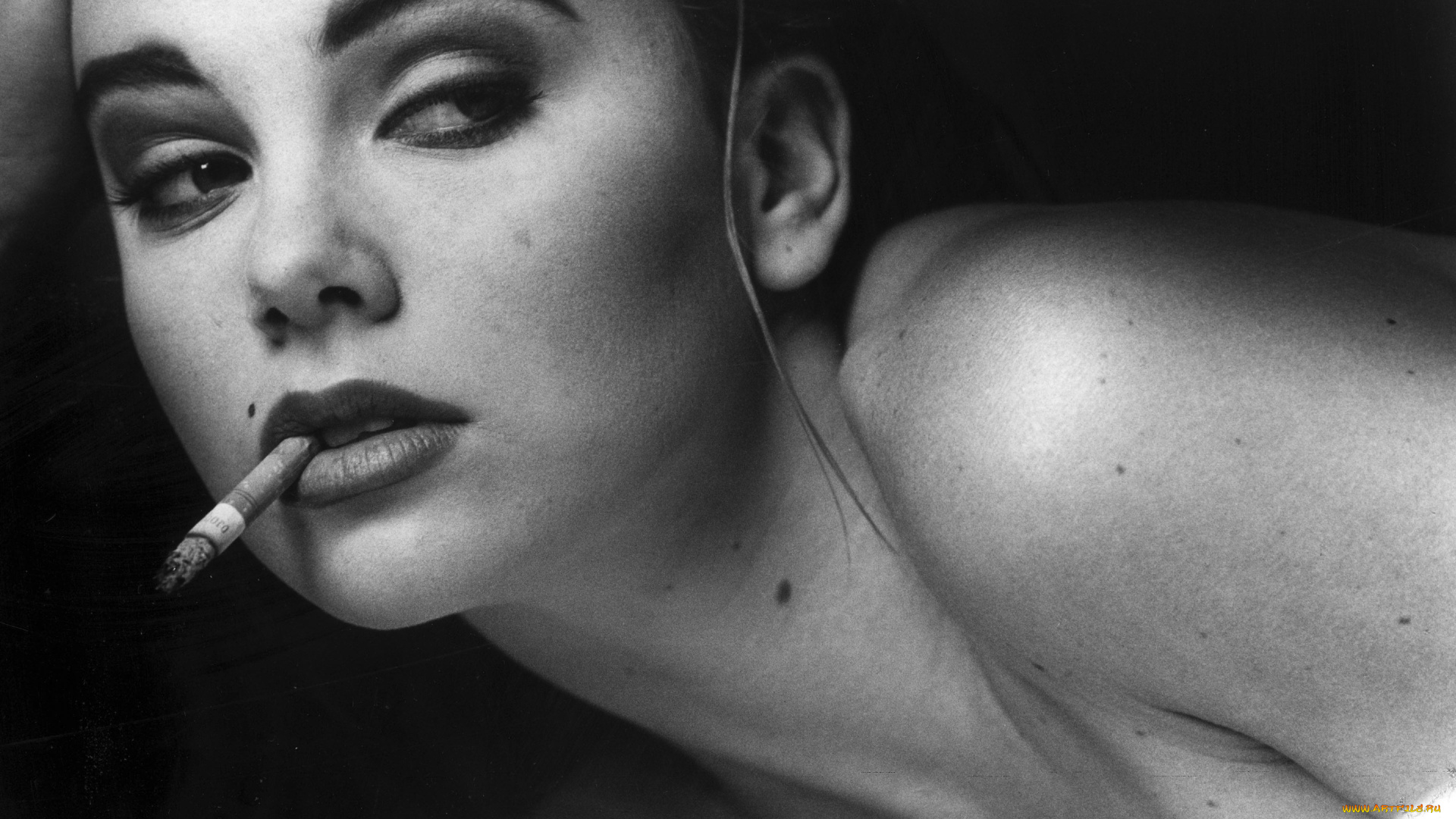 девушки, sasha, grey, , marina, ann, hantzis, черно-белая, сигарета, лицо