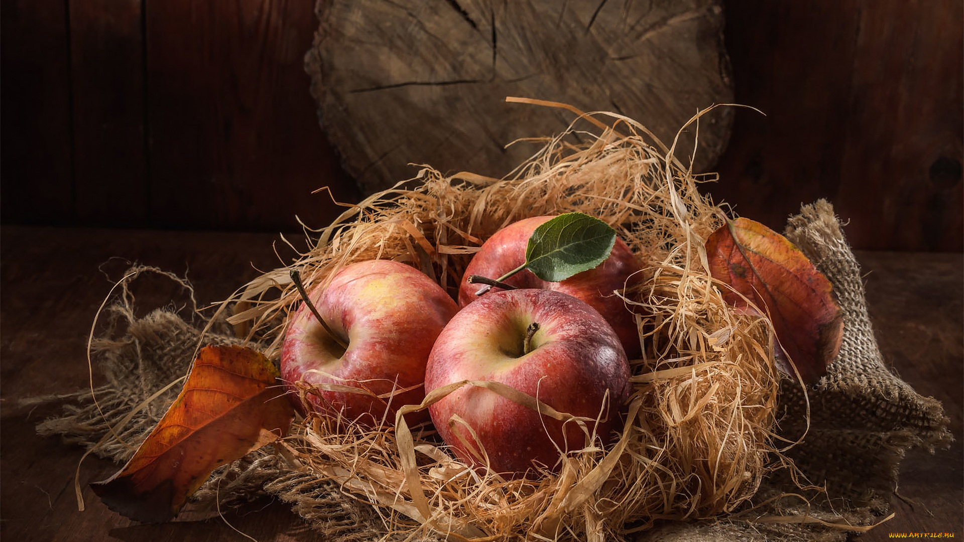 еда, яблоки, листья, стол, доски, красные, солома, фрукты, натюрморт