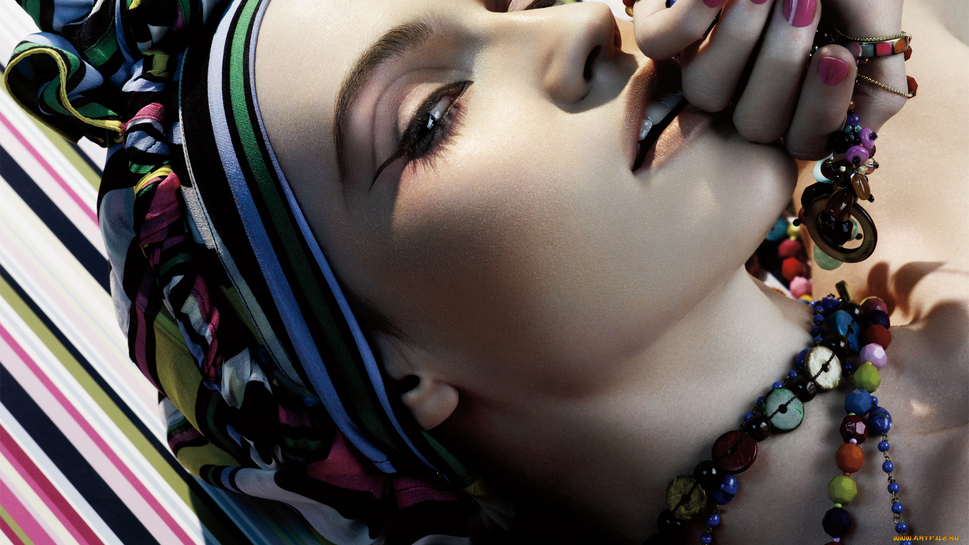 -Unsort, Лица, Портреты, девушки, unsort, лица, портреты, бусы