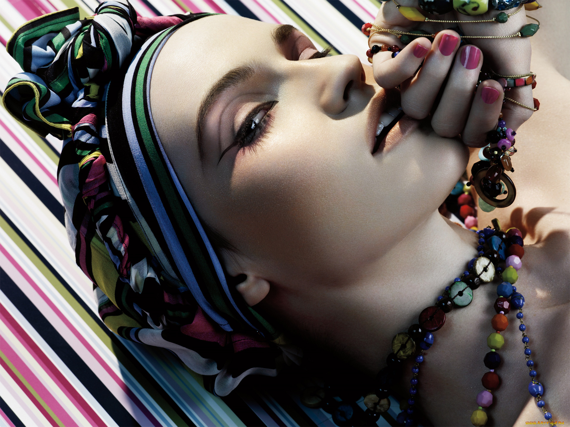 -Unsort, Лица, Портреты, девушки, unsort, лица, портреты, бусы