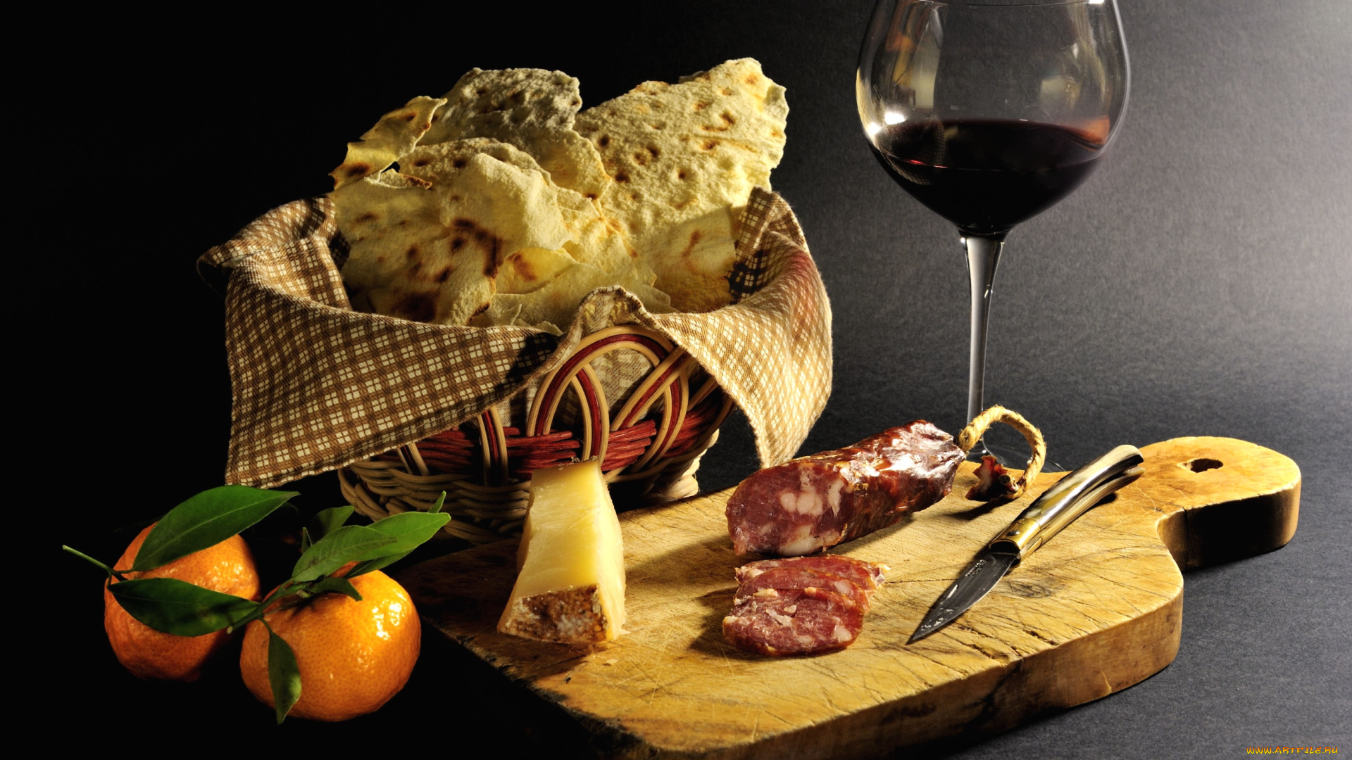 еда, разное, вино, мандарины, колбаса, лаваш