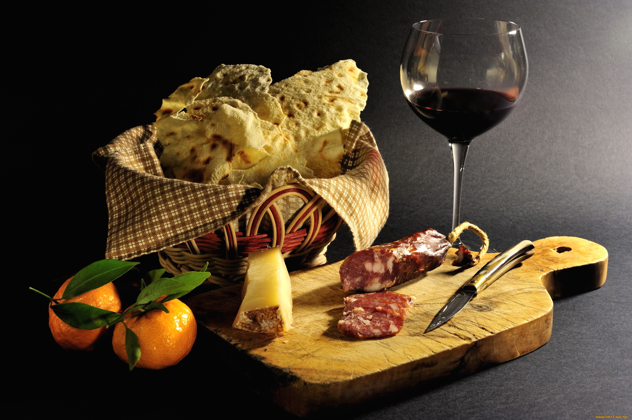 еда, разное, вино, мандарины, колбаса, лаваш