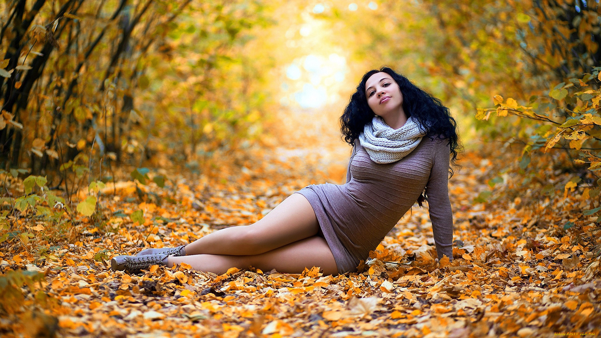 девушки, -unsort, , брюнетки, темноволосые, поза, осень, желтый, фон