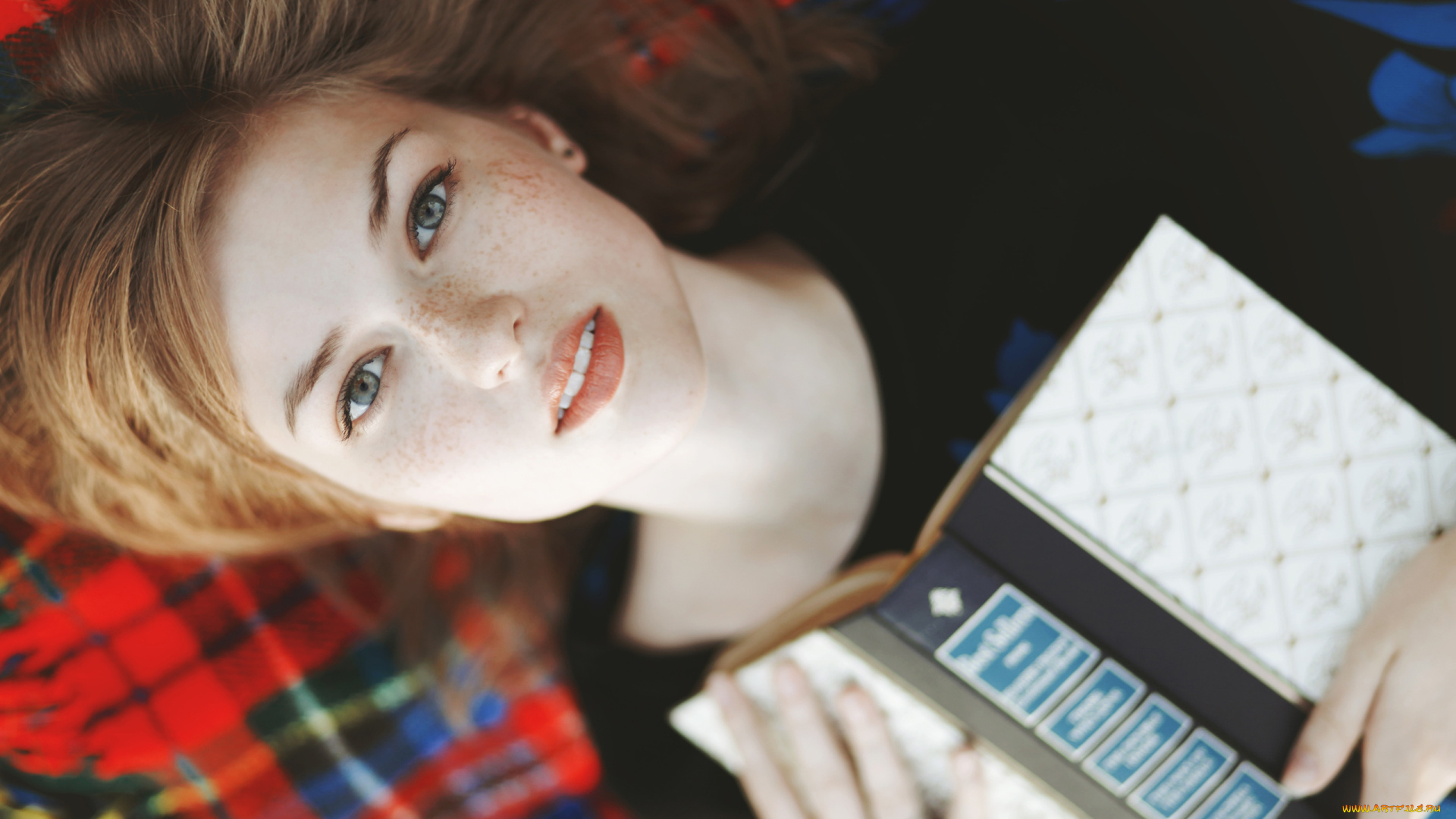 -Unsort, Лица, Портреты, девушки, unsort, лица, портреты, книга, веснушки