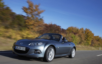 Картинка автомобили mazda