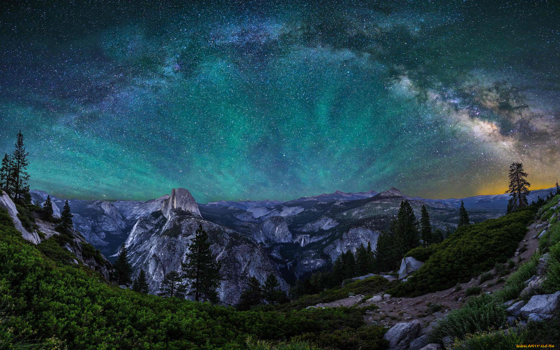 природа, северное, сияние, камни, деревья, лес, скалы, звёзды, небо, сияние, горы