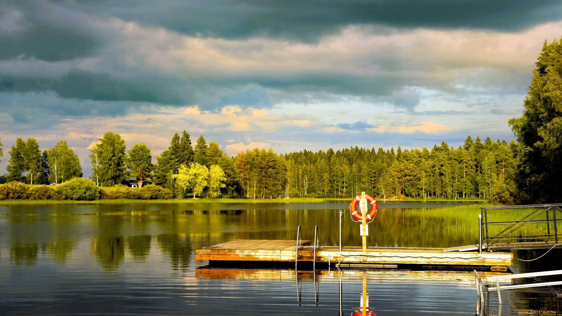 природа, реки, озера, тучи, лес, озеро, причал