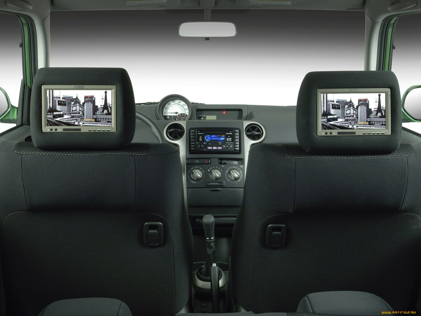 автомобили, интерьеры