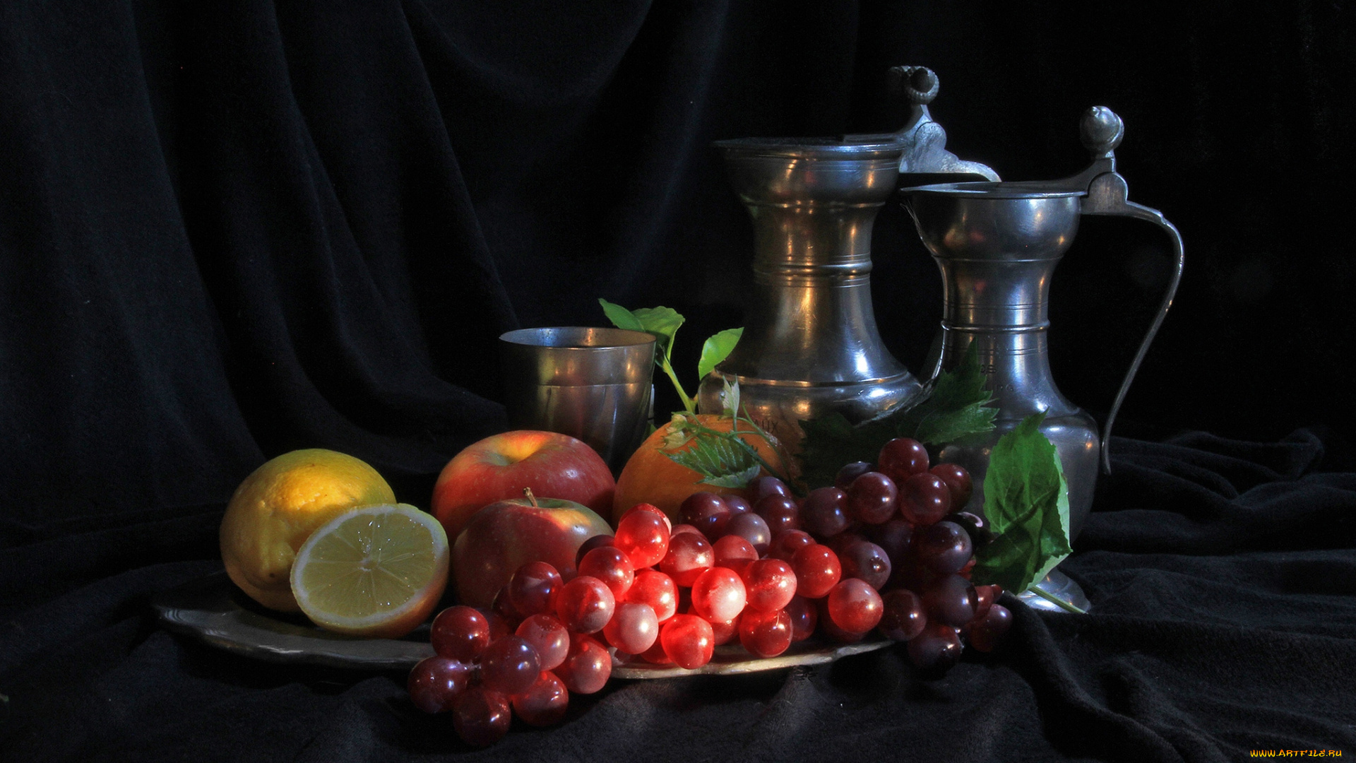 еда, натюрморт, лимон, виноград, кувшины, яблоко