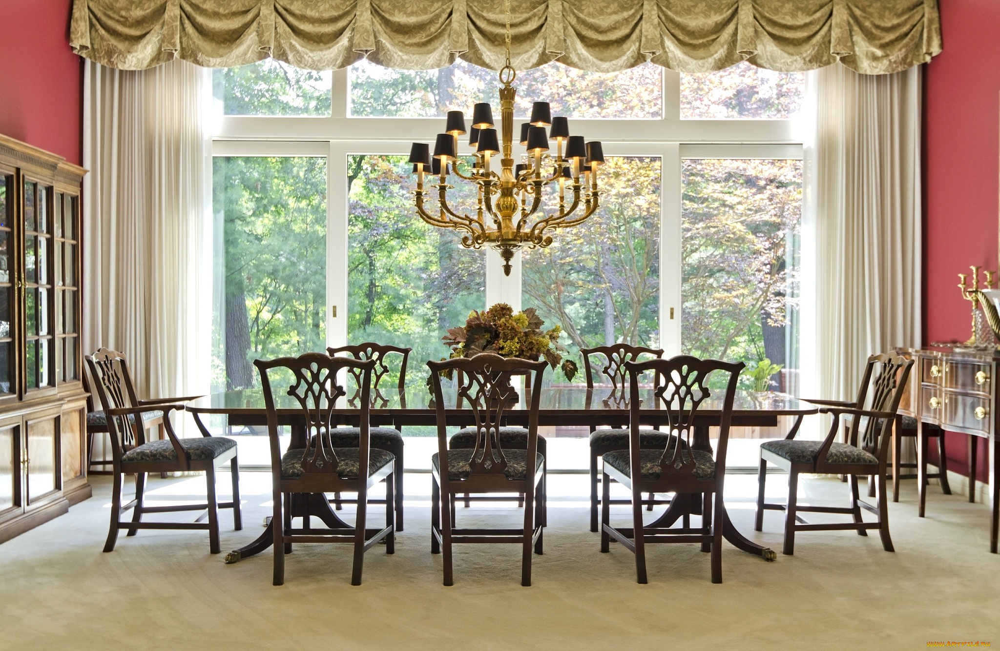 интерьер, столовая, люстра, стулья, стол