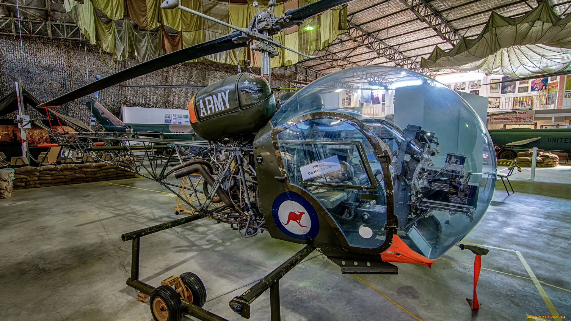 bell, 47g-3b1, helicopter, авиация, вертолёты, ангар, вертолёт