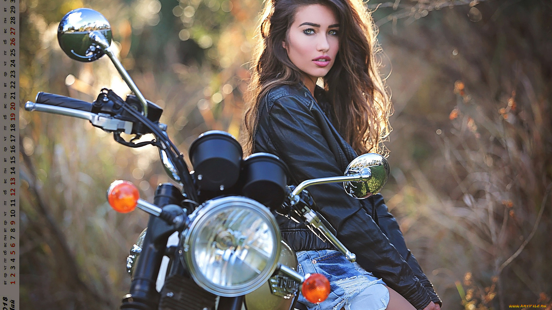календари, девушки, мотоцикл, взгляд