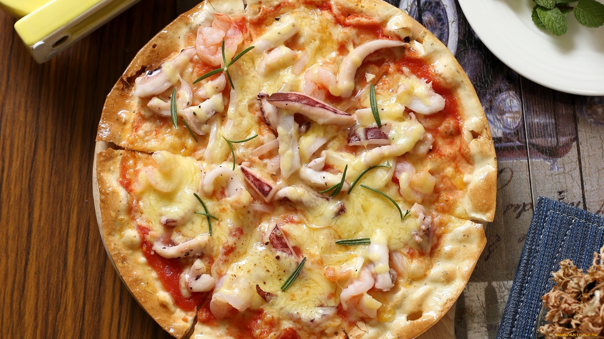 еда, пицца, сыр, кальмары, креветки, начинка