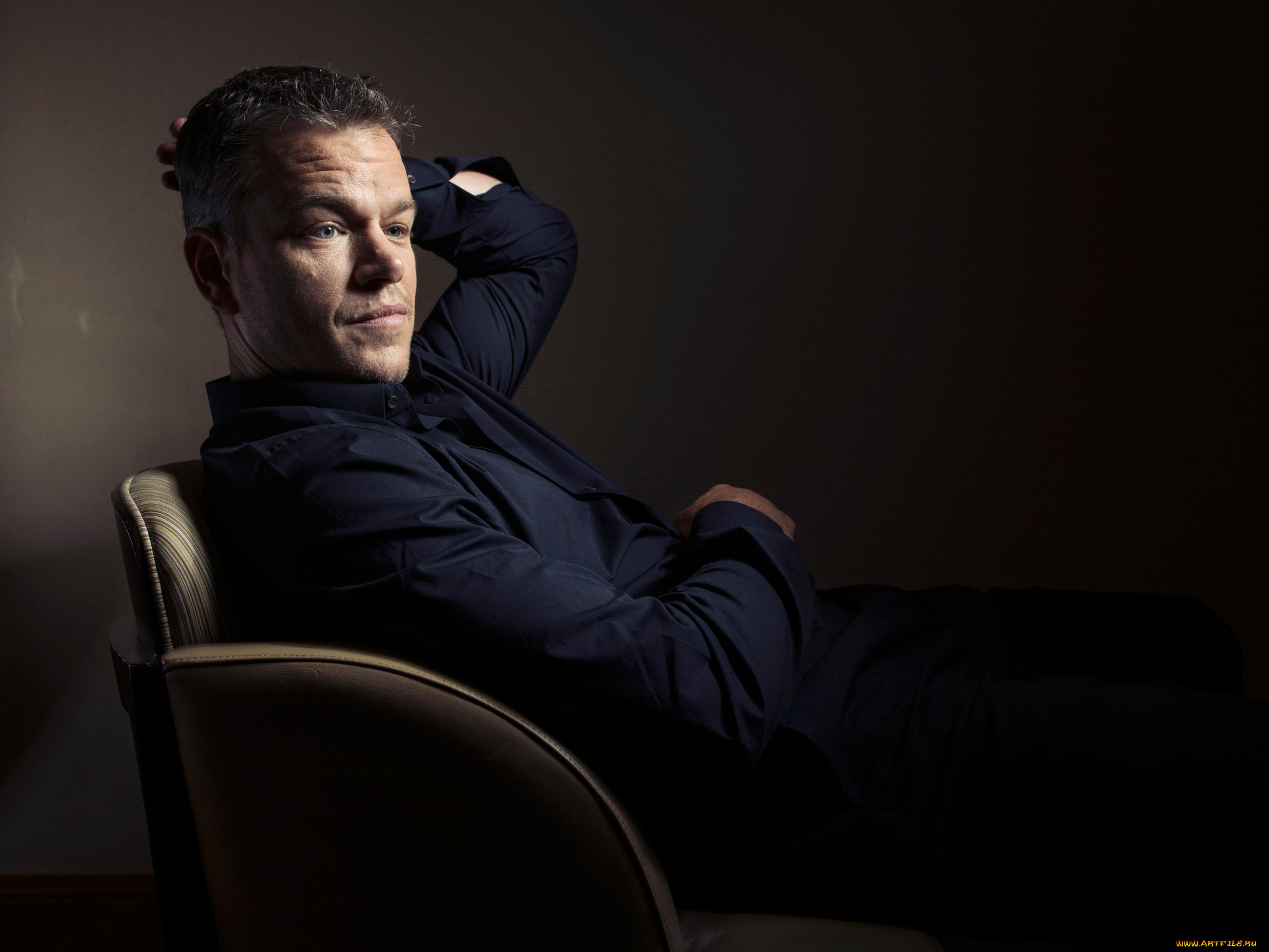 matt, damon, мужчины, актер, сидит, в, кресле, фотосессия, для, фильма, марсианин, the, martian
