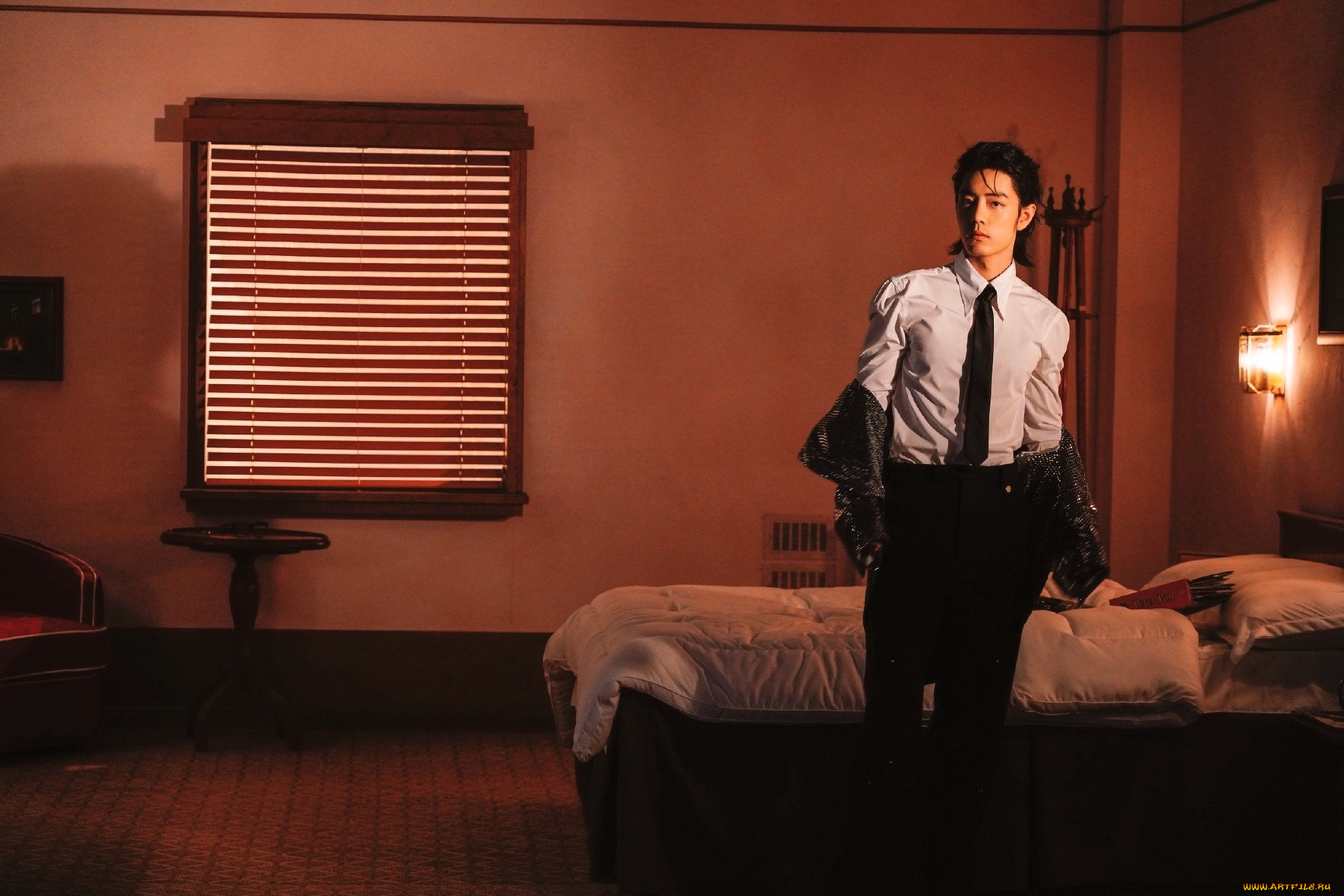 мужчины, xiao, zhan, актер, костюм, постель, жалюзи, свет