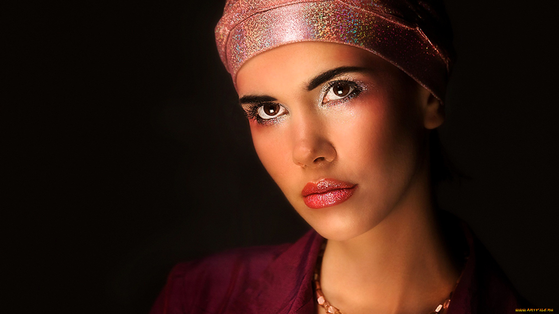 девушки, -, лица, , портреты, лицо, бусы, тюрбан, жакет