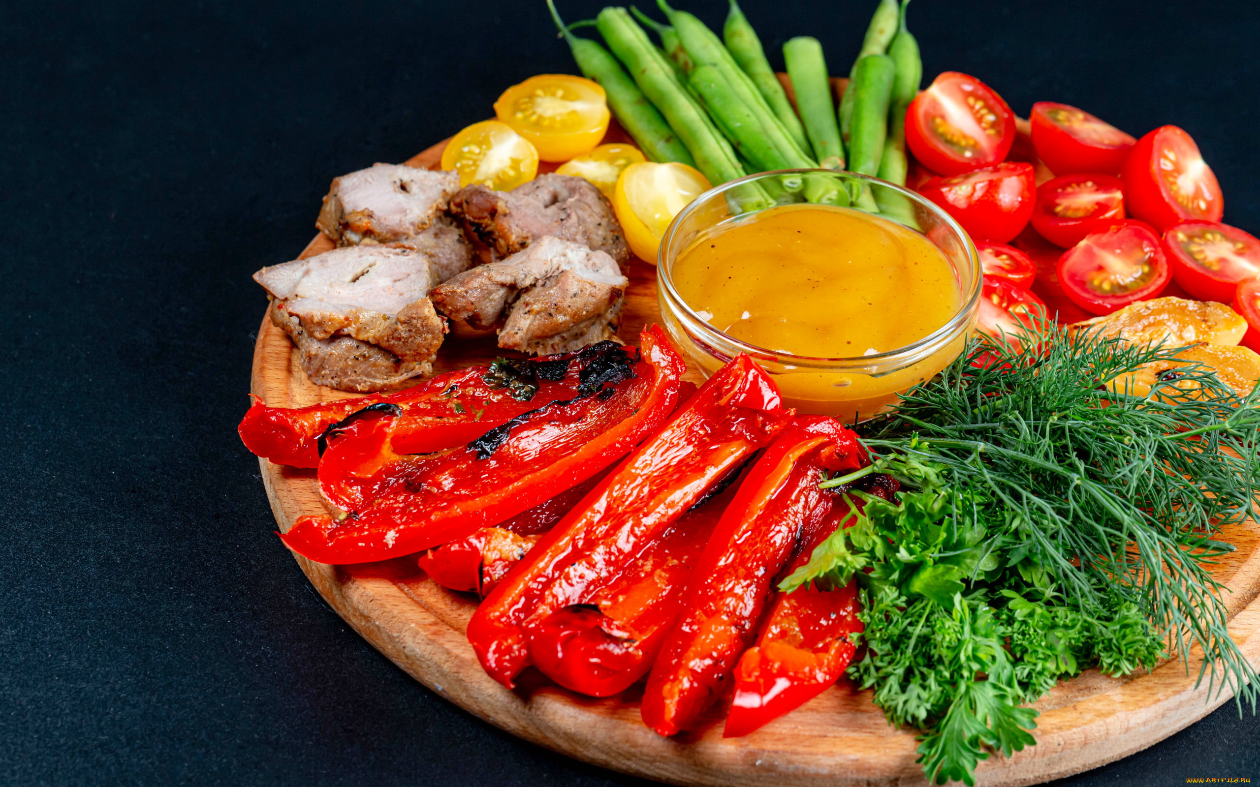 еда, разное, соус, помидоры, бобы, мясо, перец, укроп, зелень