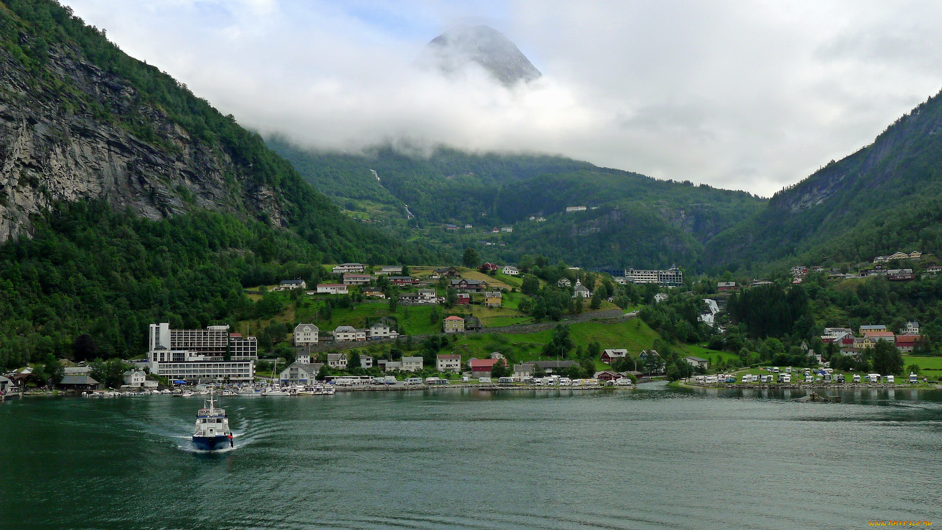 norway, geiranger, корабли, катера, каньон, река