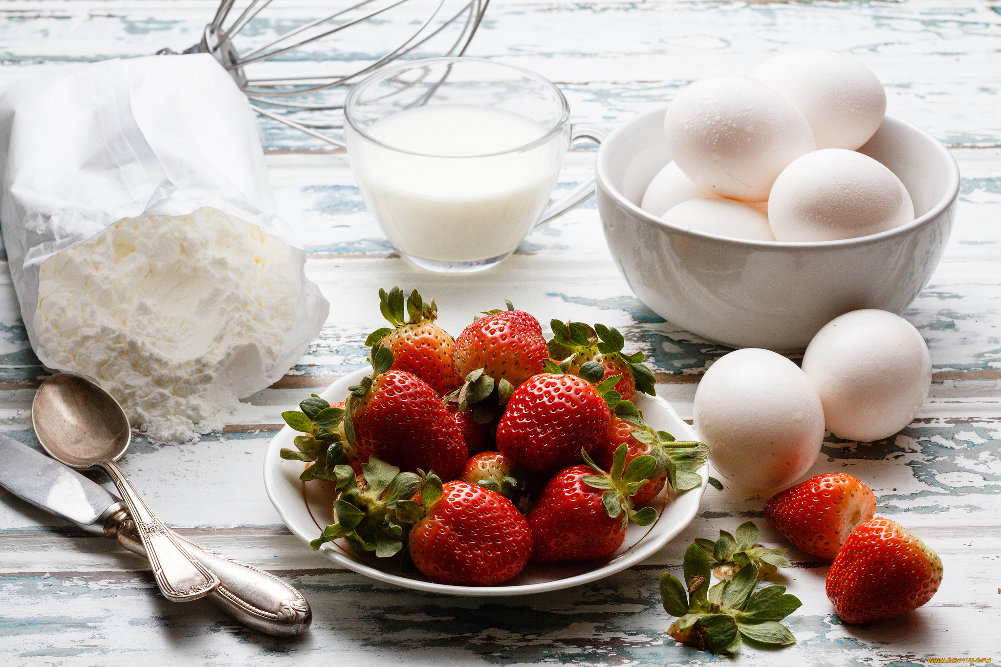 еда, разное, яйца, молоко, мука, клубника