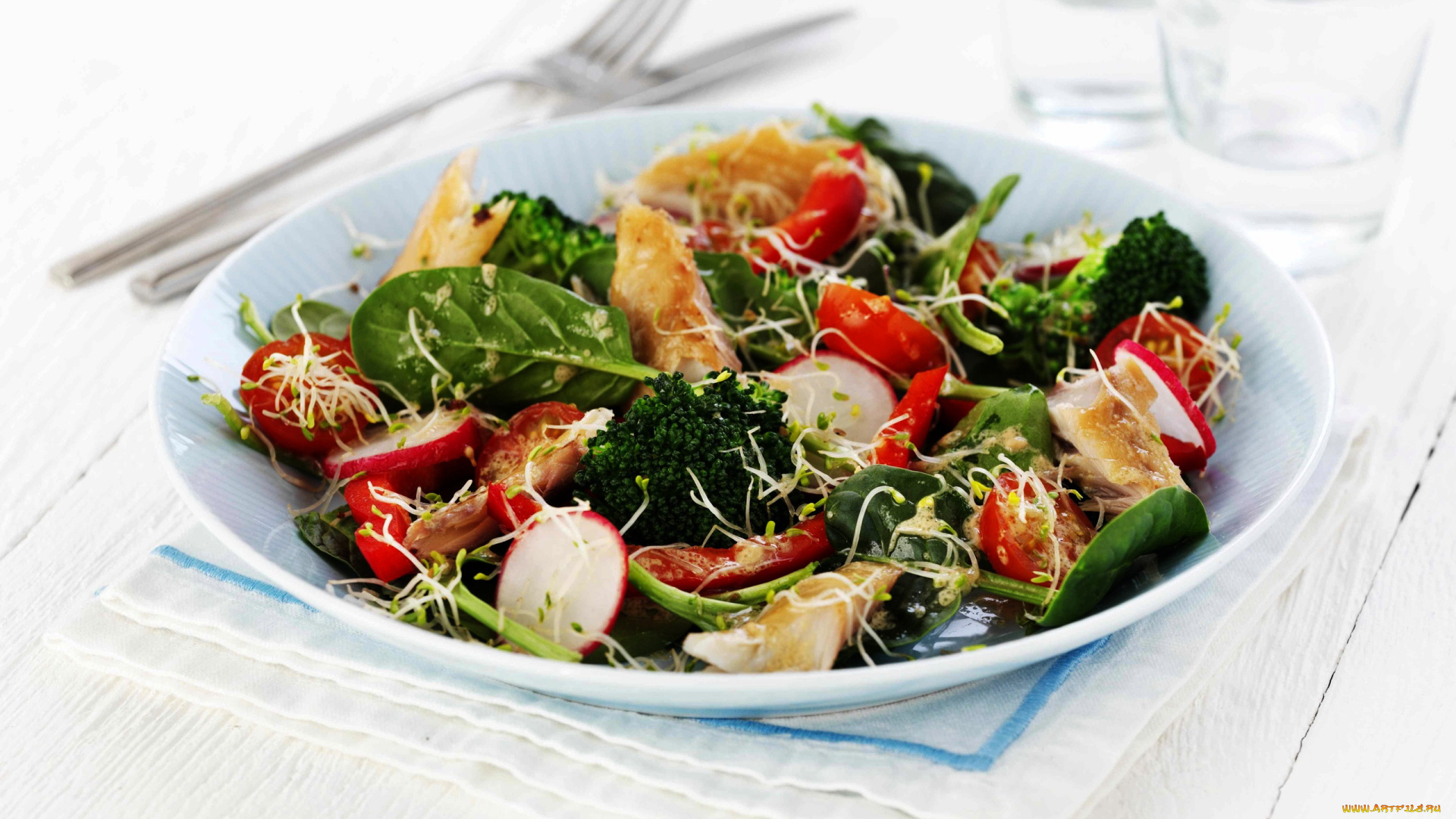 еда, салаты, , закуски, салат, редис, помидоры, шпинат, брокколи