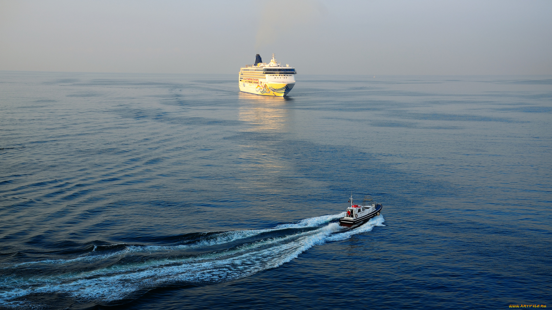 корабли, лайнеры, italy, gulf, of, naples, море, катер, лайнер, италия, norwegian, spirit, неаполитанский, залив