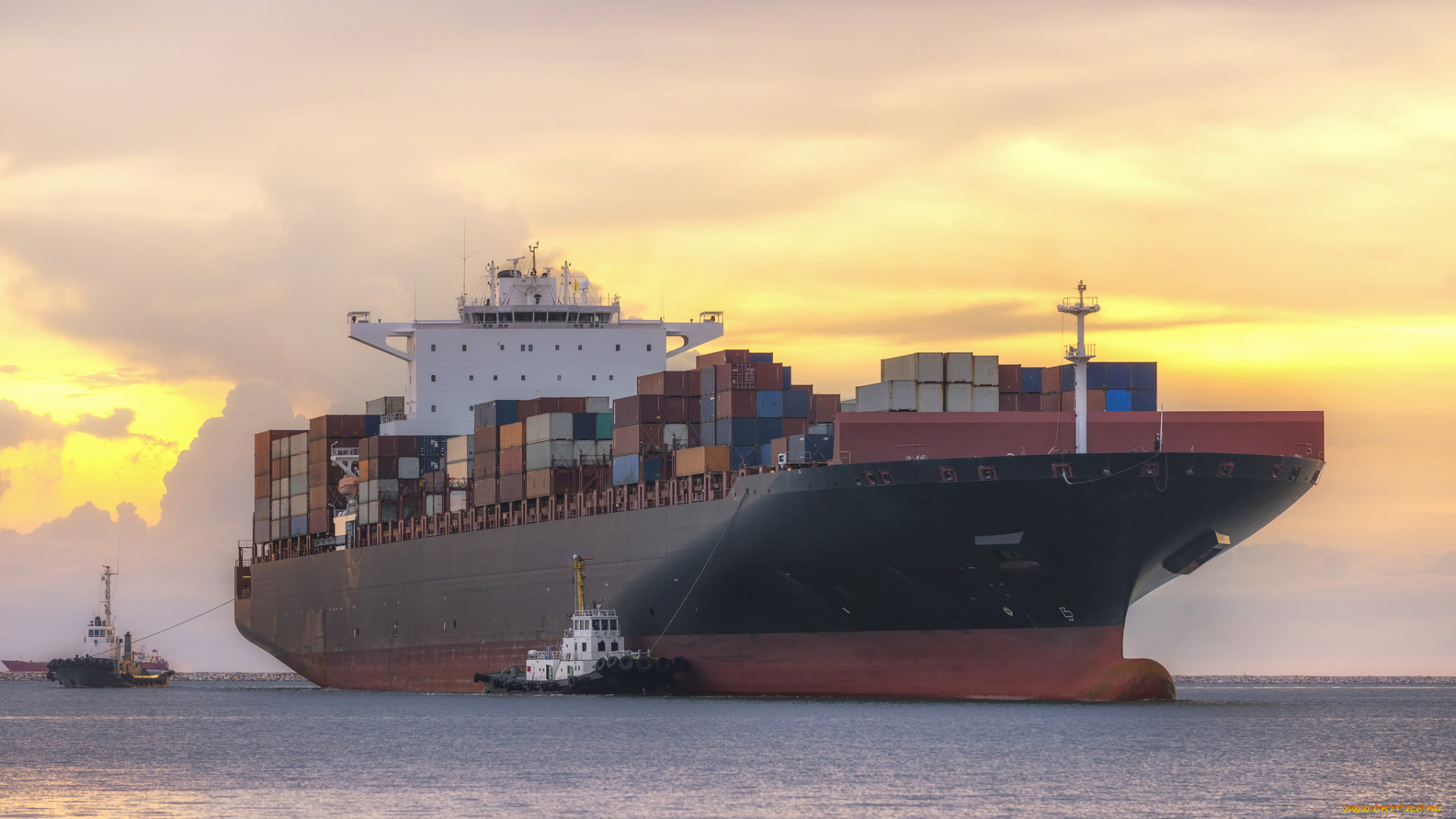 корабли, разные, вместе, контейнеровоз, буксиры