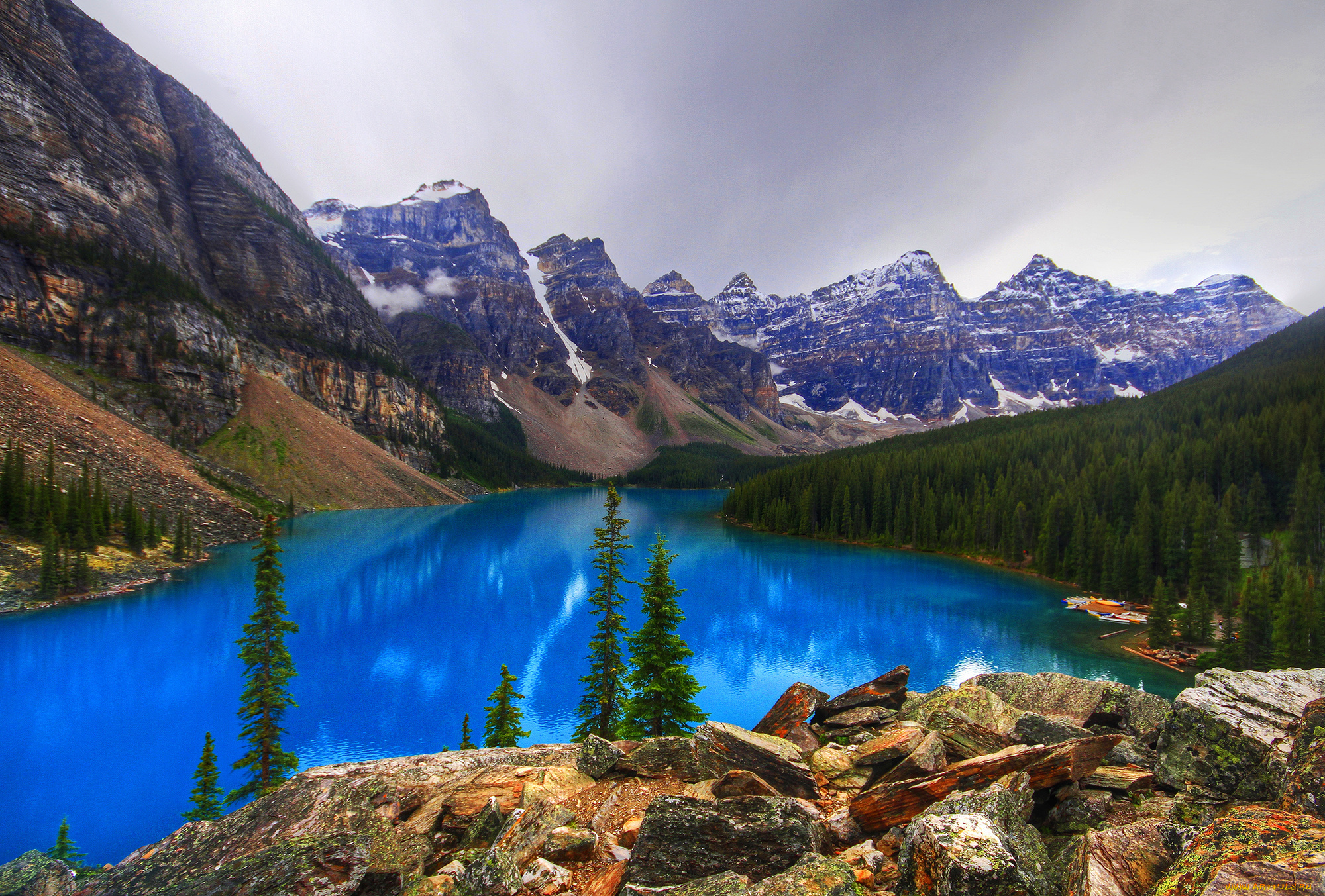 природа, реки, озера, лес, горы, canada, alberta, banff, national, park, moraine, lake, деревья, камни, скалы