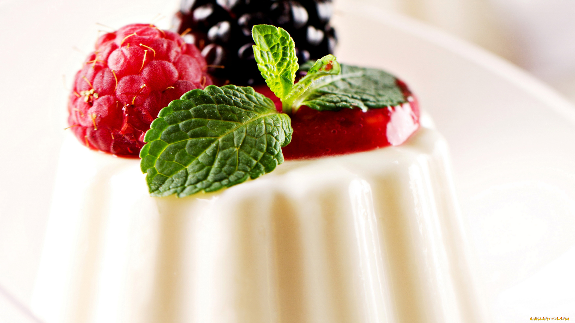 еда, мороженое, , десерты, малина, ягоды, кекс, мята, ежевика