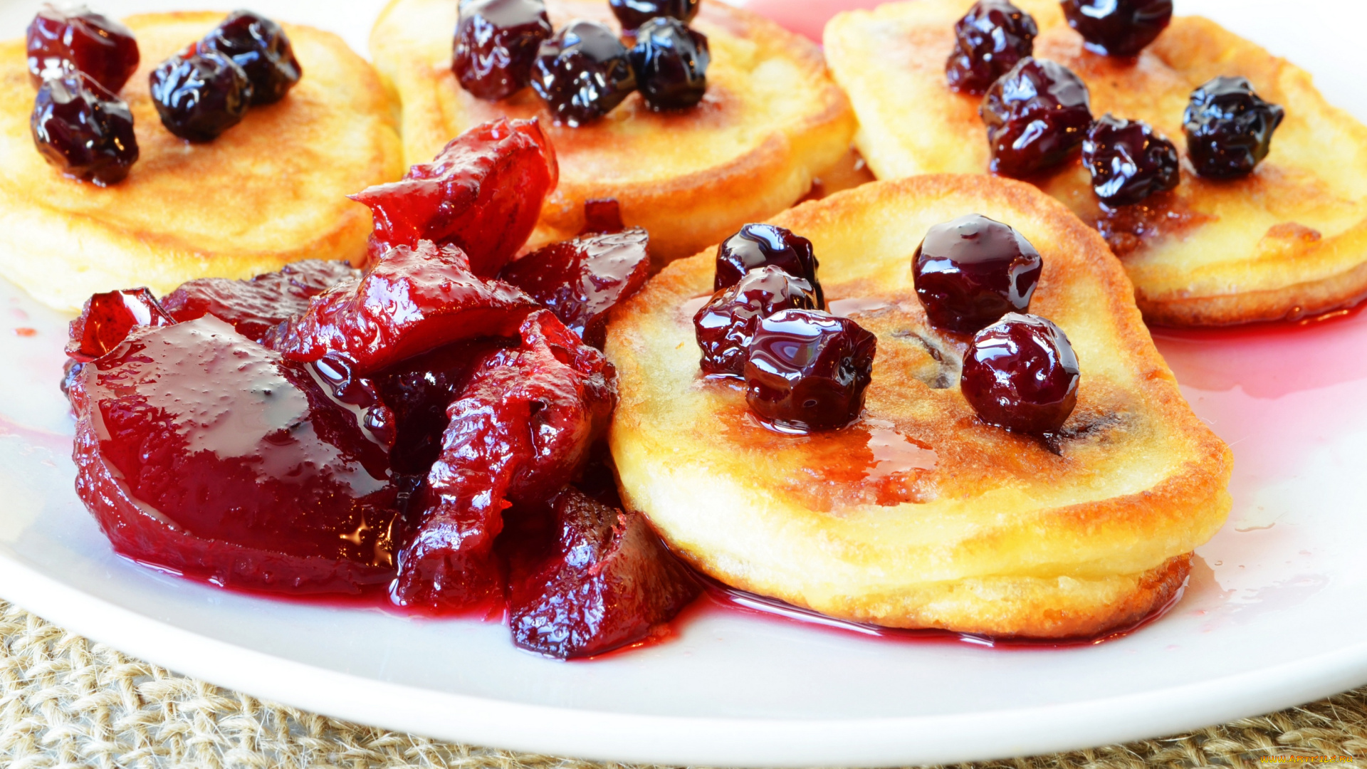 еда, блины, , оладьи, завтрак, ягоды, варенье, оладьи