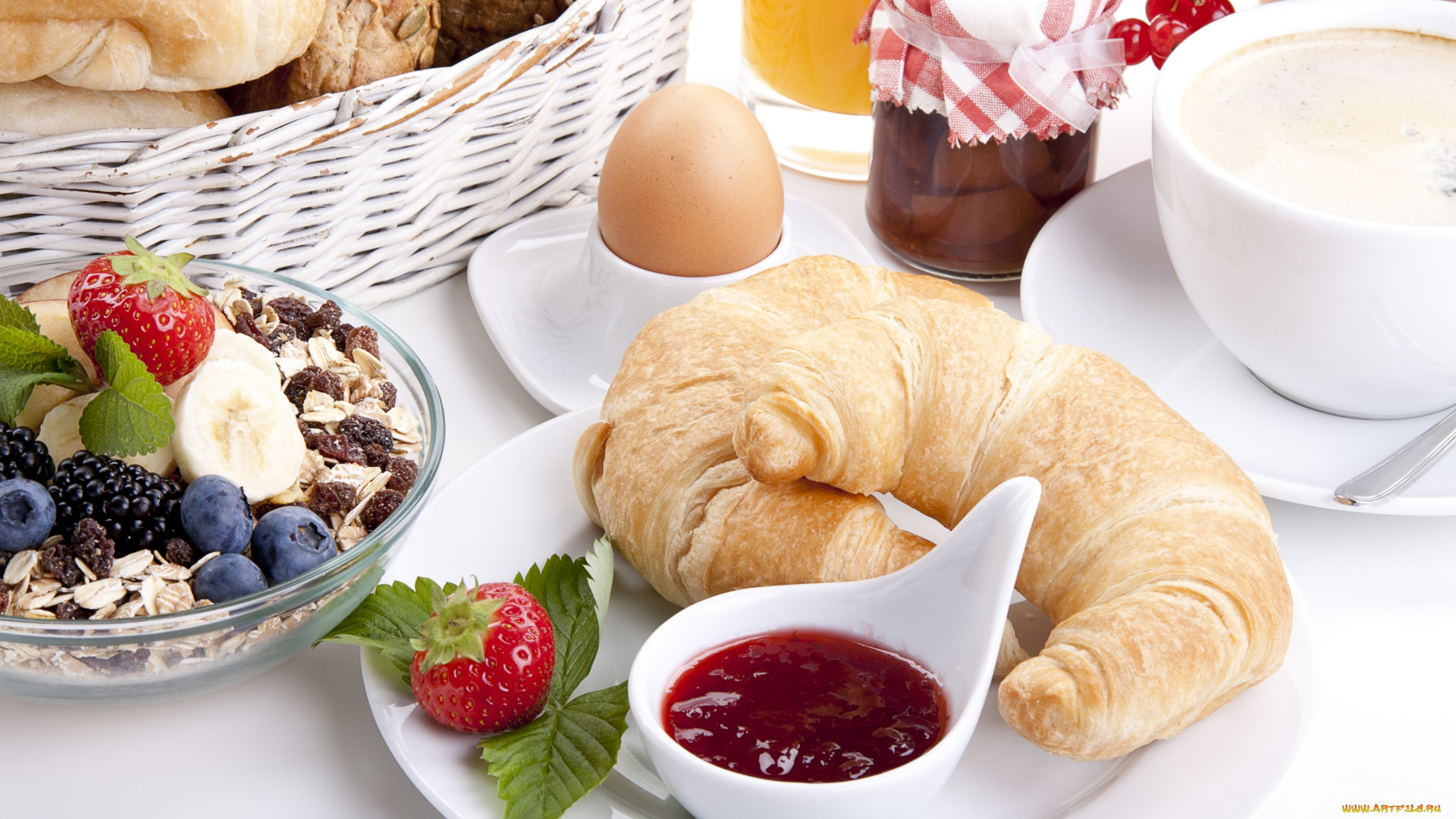 еда, разное, круассаны, джем, хлопья, изюм, ягоды