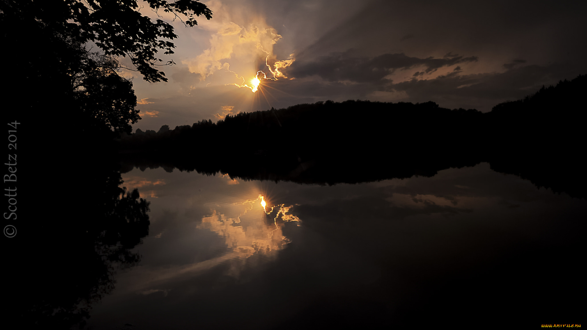 природа, восходы, закаты, вечер, лучи, солнце, деревья, озеро, рассвет
