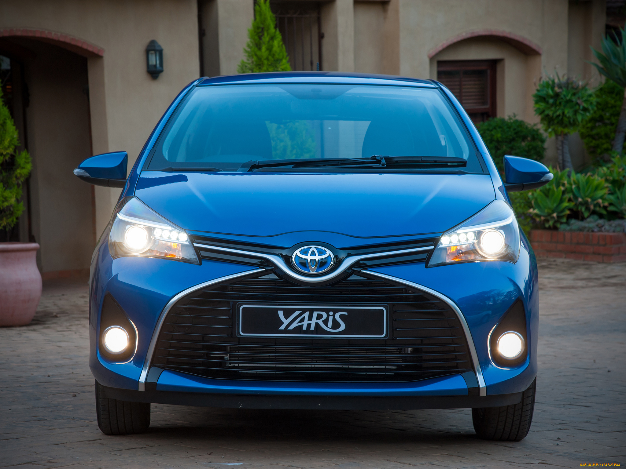 автомобили, toyota, 2014г, za-spec, hybrid, yaris, синий