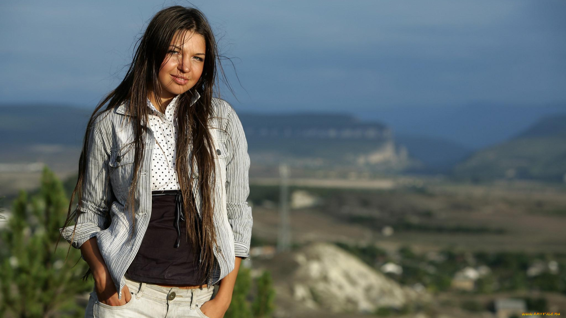 девушки, -unsort, , брюнетки, темноволосые, рубашка, панорама, джинсы, брюнетка