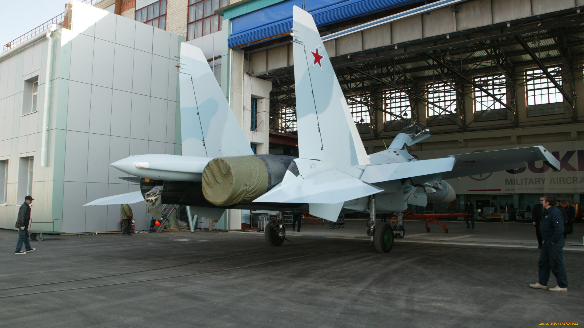 авиация, боевые, самолёты, завод, люди, ангар, самолет, сухой