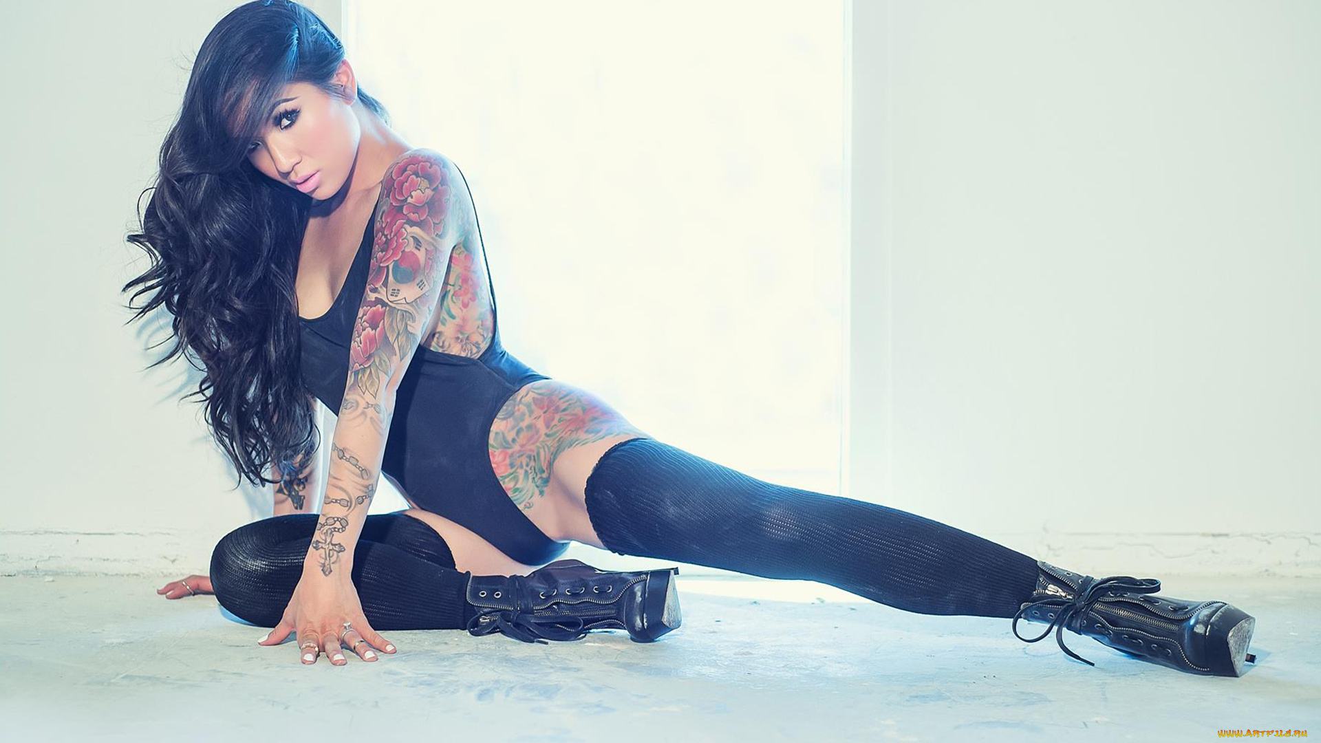 девушки, -unsort, , брюнетки, , шатенки, keith, selle, photography, girl, model, yeonji, девушка, брюнетка, татуировки, tattoo, тело, украшение, роспись, искусство, взгляд, чулки, боди, ножки, туфли